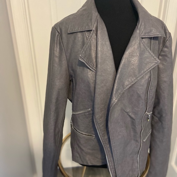 Faux leather jacket - Picture 2 of 4